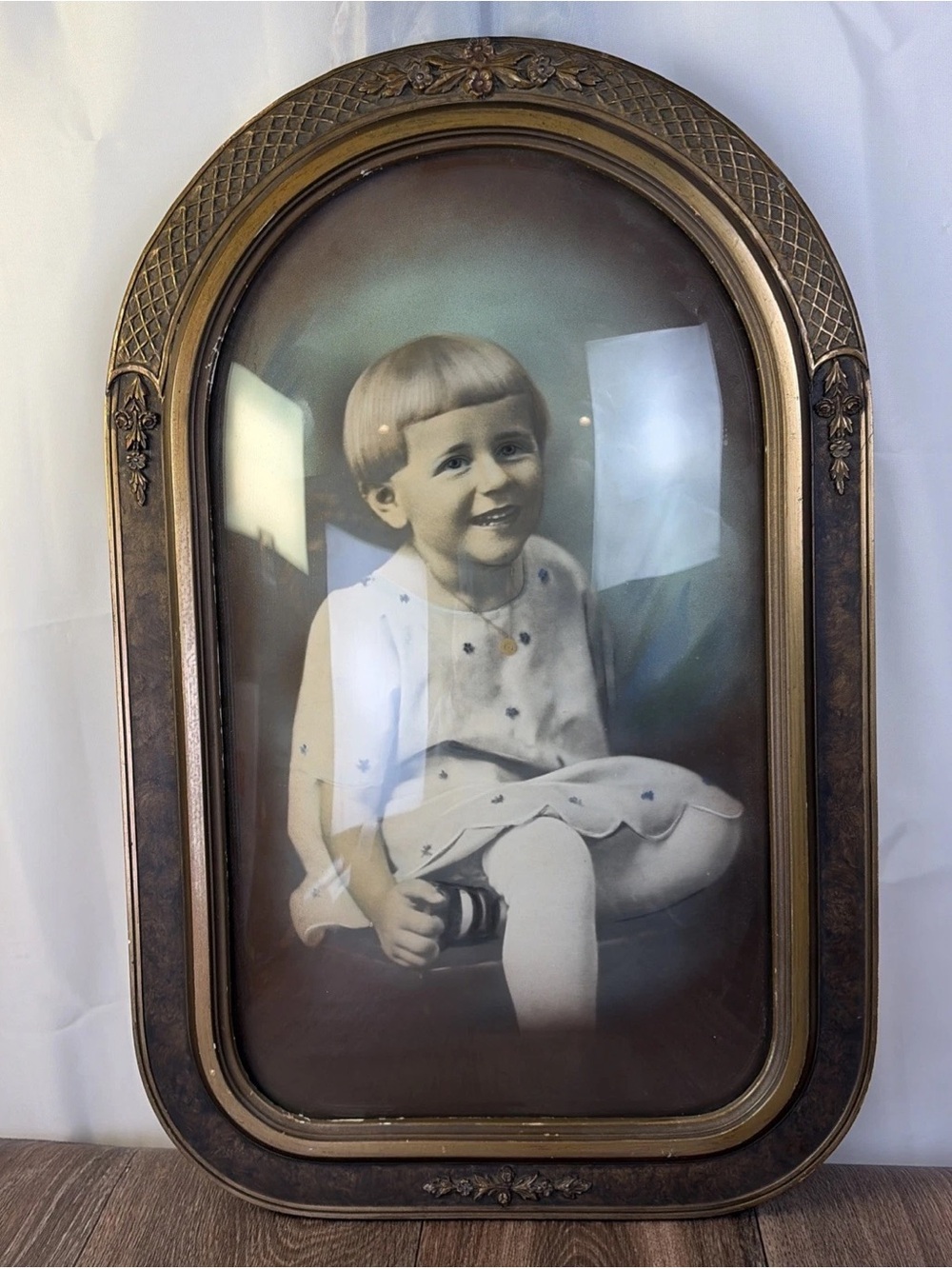 Antique Victorian Convex Bubble Glass Arched Picture Frame 23 x 14.5 Child Photo